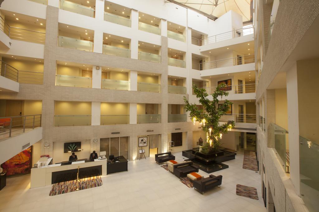 อเวลอน คอร์ตยาร์ด Hotel นิวเดลี ภายนอก รูปภาพ