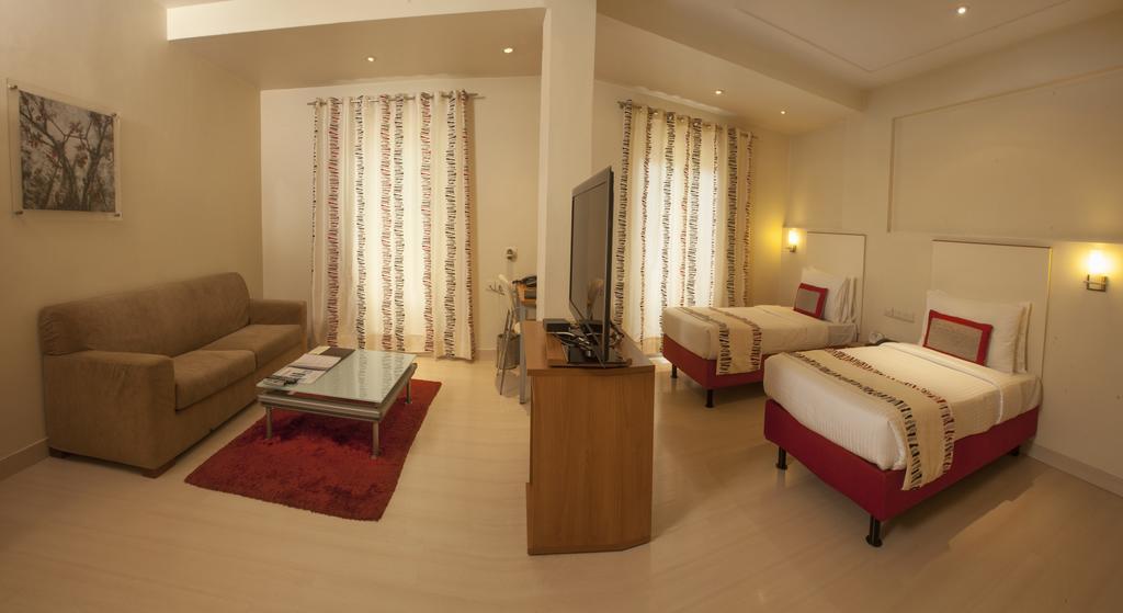 อเวลอน คอร์ตยาร์ด Hotel นิวเดลี ภายนอก รูปภาพ