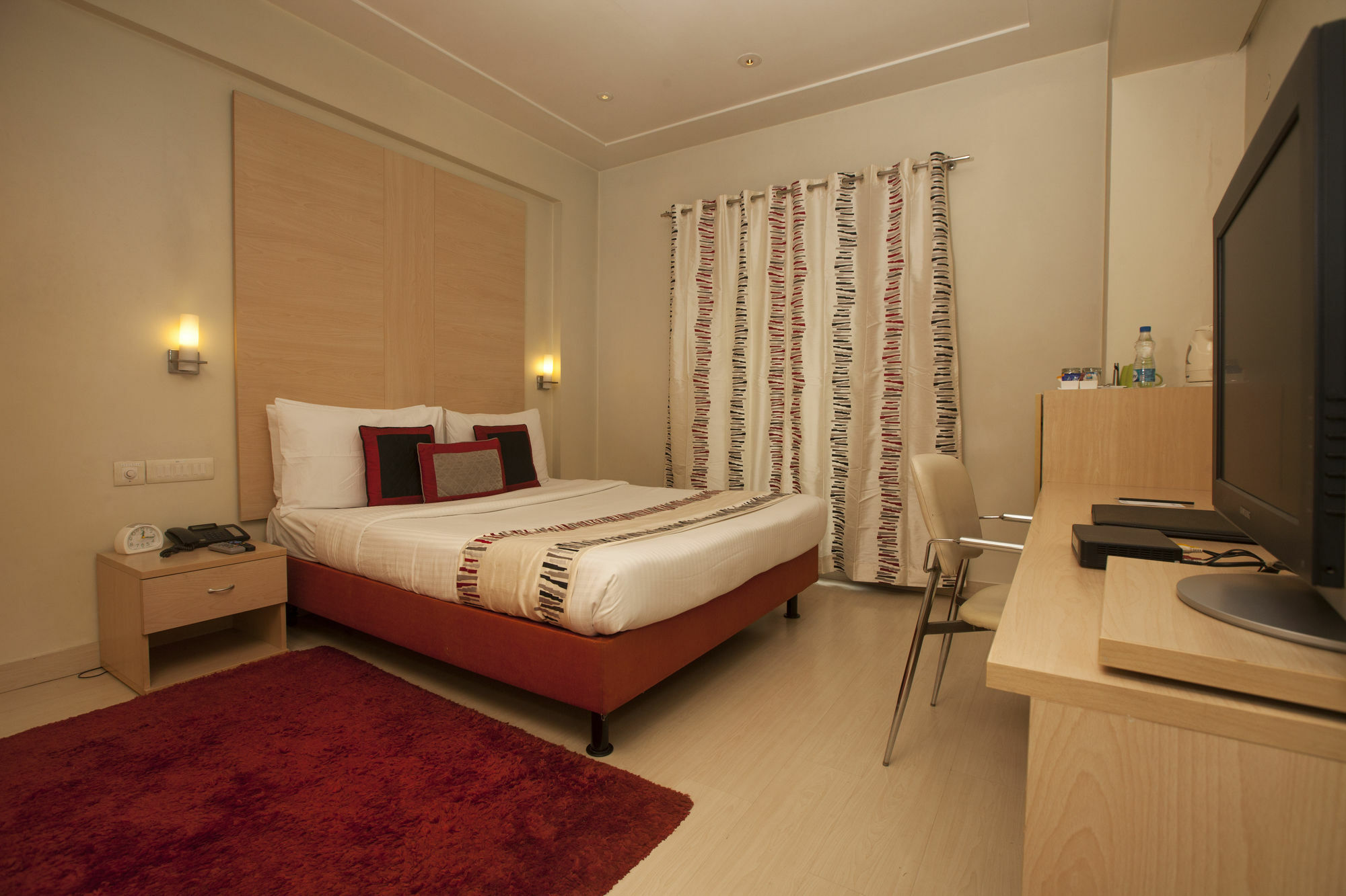 อเวลอน คอร์ตยาร์ด Hotel นิวเดลี ภายนอก รูปภาพ