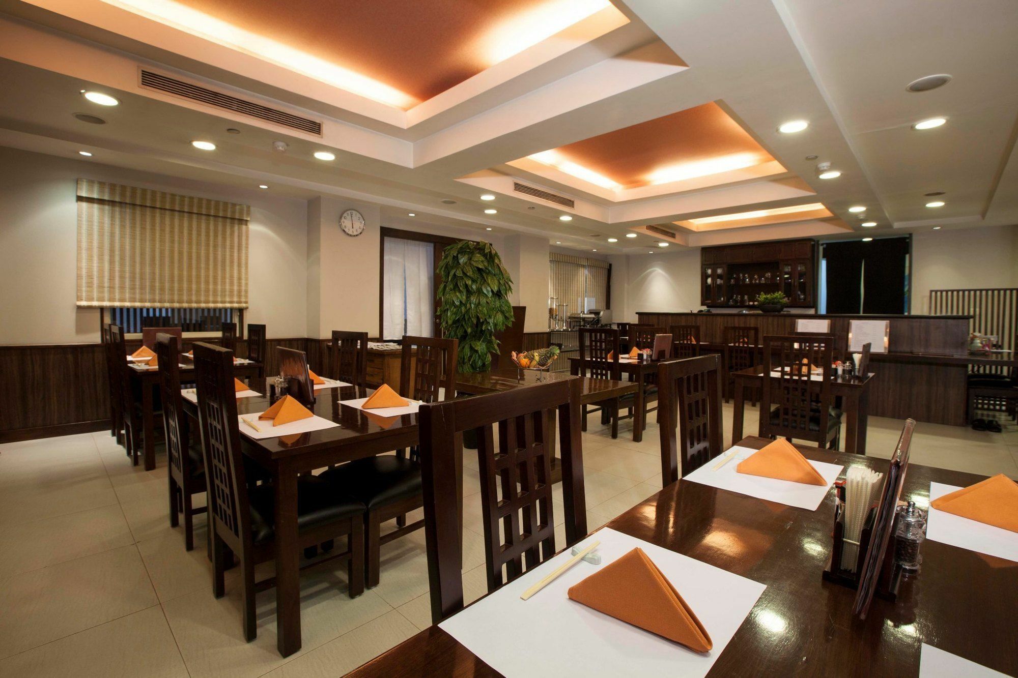 อเวลอน คอร์ตยาร์ด Hotel นิวเดลี ภายนอก รูปภาพ