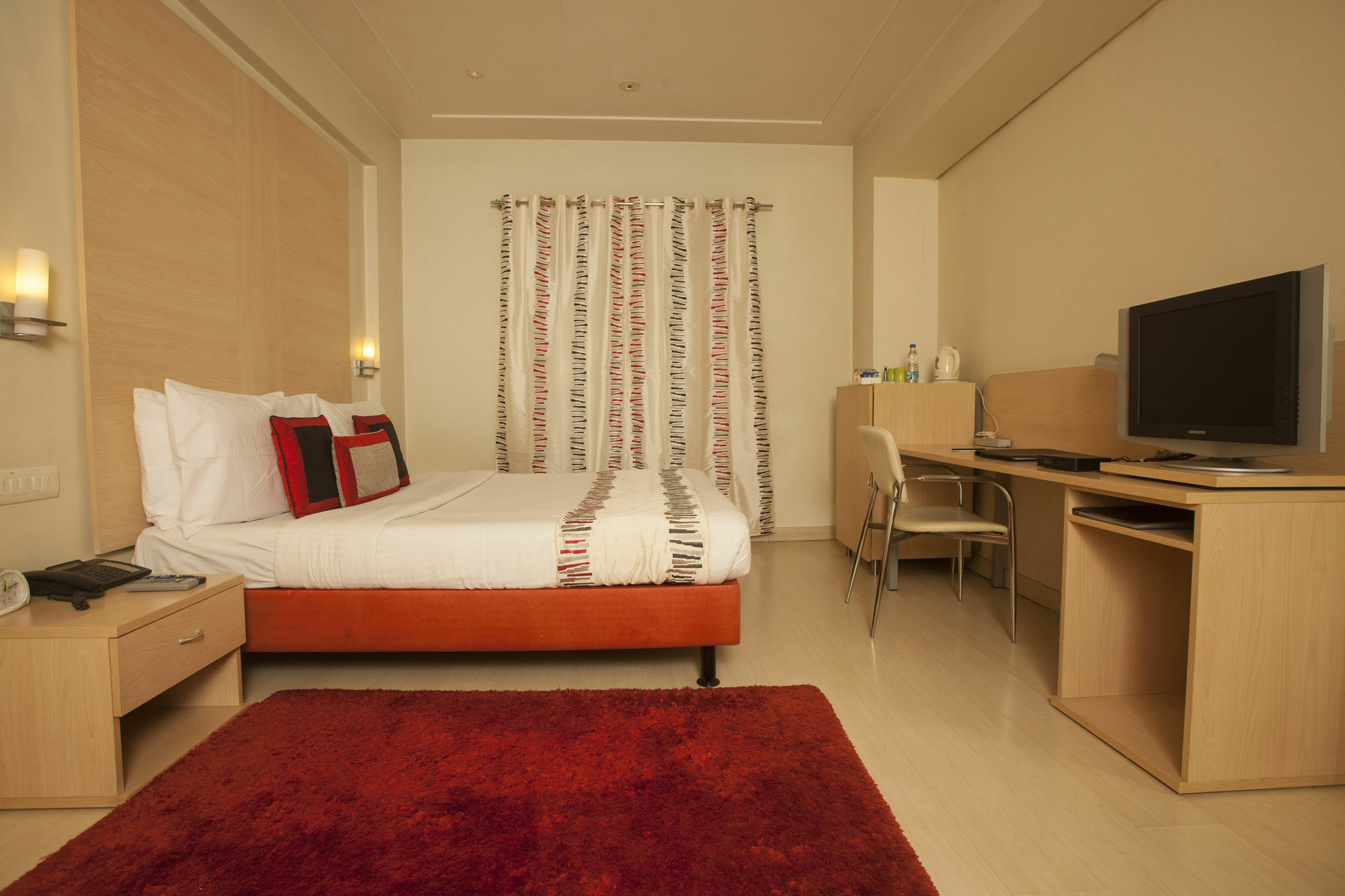 อเวลอน คอร์ตยาร์ด Hotel นิวเดลี ภายนอก รูปภาพ
